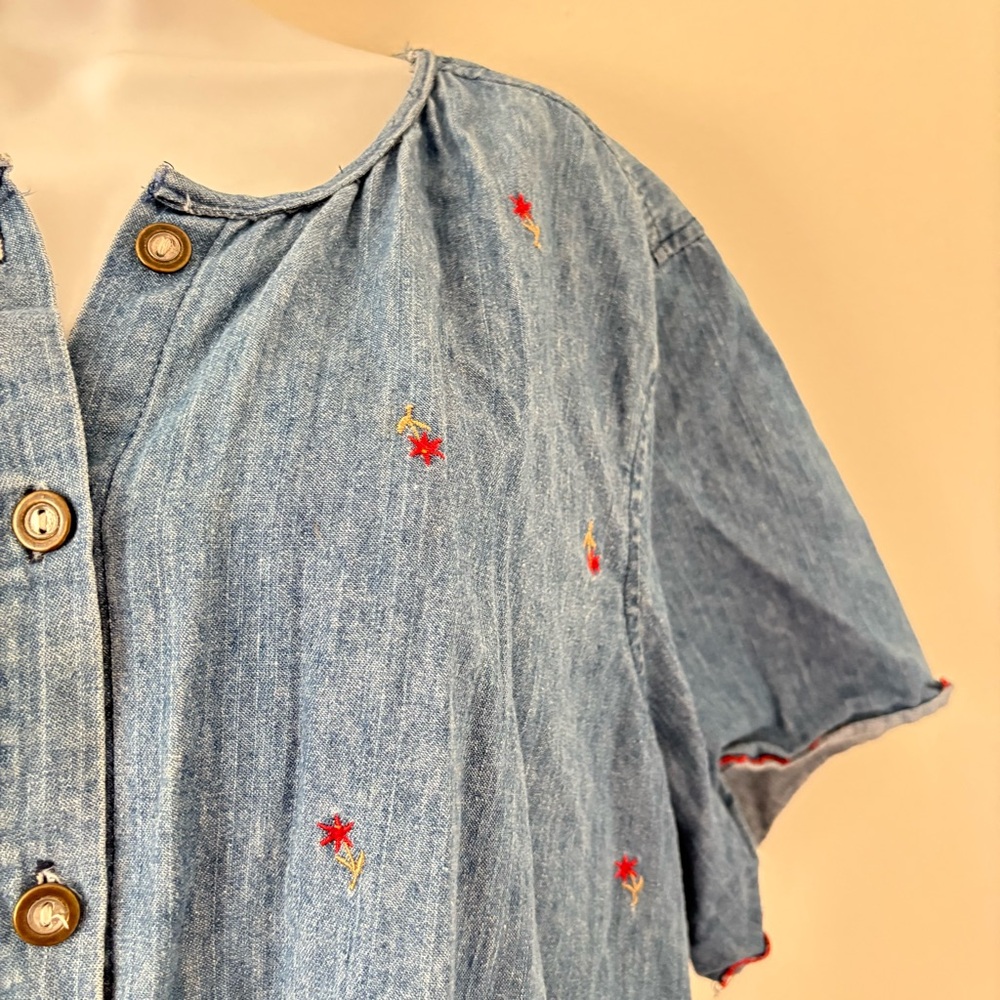 Embroidered Denim Button-Up Top - Picture 6 of 8
